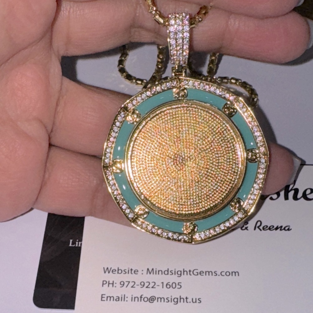 Gold Vermeil Picture pendant, Memory charm keepsake Personalized picture pendant - Picture 1 of 7